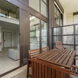  Appartamento Elegant Loft With Balcony! Italia